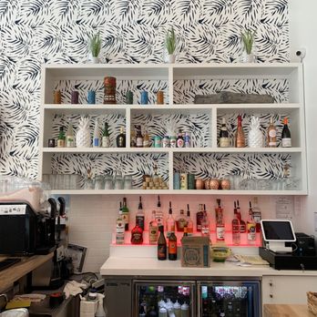 Poke Loa - They have a bar!!!!! - Poke Near Me - New Orleans, Louisiana