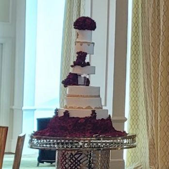 Nina Bakes Cakes - Custom Cakes Near Me Nina Bakes Cakes - Custom Cakes Near Me