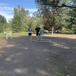 Johnny Roberts Memorial Park - Awesome Disk park!