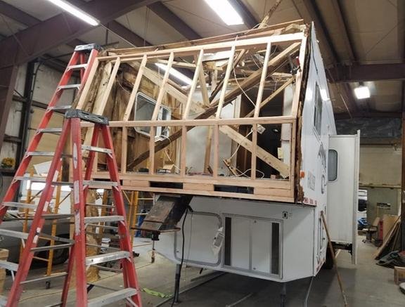 Slide of JP's RV Repair