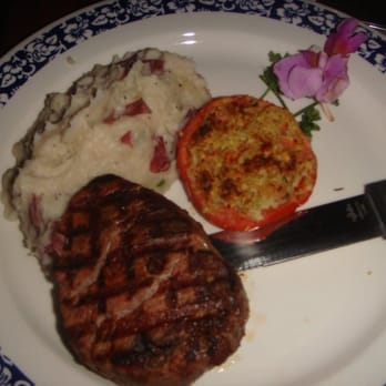 Kimo's Maui - filet mignon (not too impressed) - Seafood Near Me - Lahaina, Hawaii Kimo's Maui - filet mignon (not too impressed) - Seafood Near Me - Lahaina, Hawaii