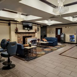 Holiday Inn Express & Suites Belle Vernon - Lobby at Holiday Inn Express & Suites Belle Vernon