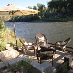 Lark Landing B&B - Breakfast on the river is one of our many options.