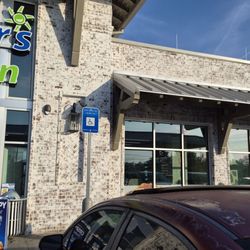 Parker's Kitchen - Outside