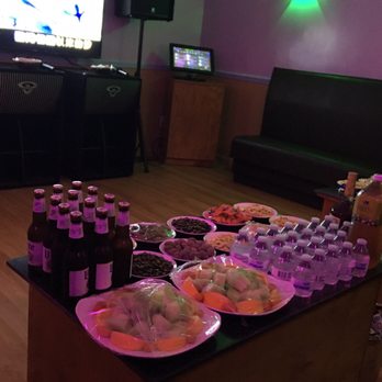 Hi Sound Karaoke - Room - Bars Near Me - Pittsburgh, Pennsylvania