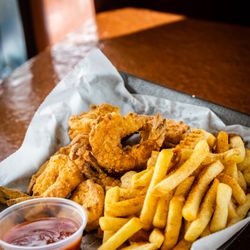 Wings Plus V & Grill
