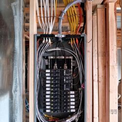 GRAF Electric - Sub panel