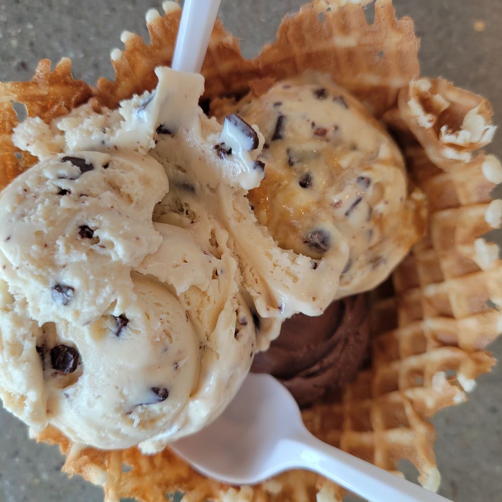 Jeni's Splendid Ice Creams - Ice Cream & Frozen Yogurt Near Me - Norwood, Ohio