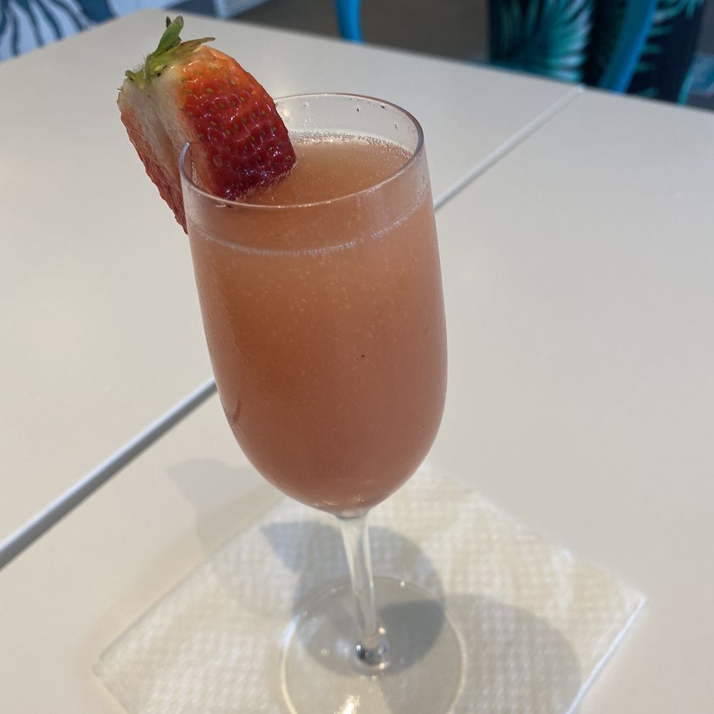 Bogart's Cafe - Guava Mimosa - Breakfast & Brunch Near Me - Honolulu, Hawaii Bogart's Cafe - Guava Mimosa - Breakfast & Brunch Near Me - Honolulu, Hawaii