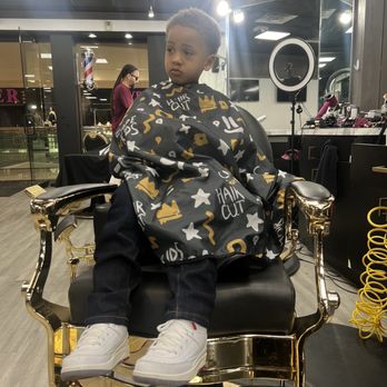 Blended Craft Barber Studio Meadows Mall - Men's Hair Salons Near Me - Las Vegas, Nevada Blended Craft Barber Studio Meadows Mall - Men's Hair Salons Near Me - Las Vegas, Nevada