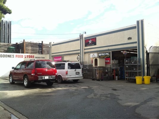 Boone's Feed by null