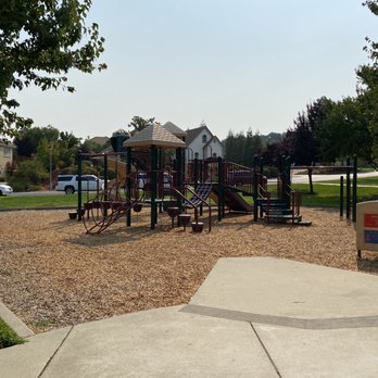 corral-alva park - Big kid Playground - Parks Near Me - Rocklin, California