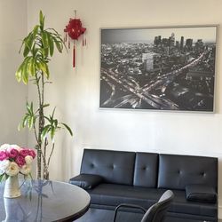 Tran's Auto Registration - Nice office