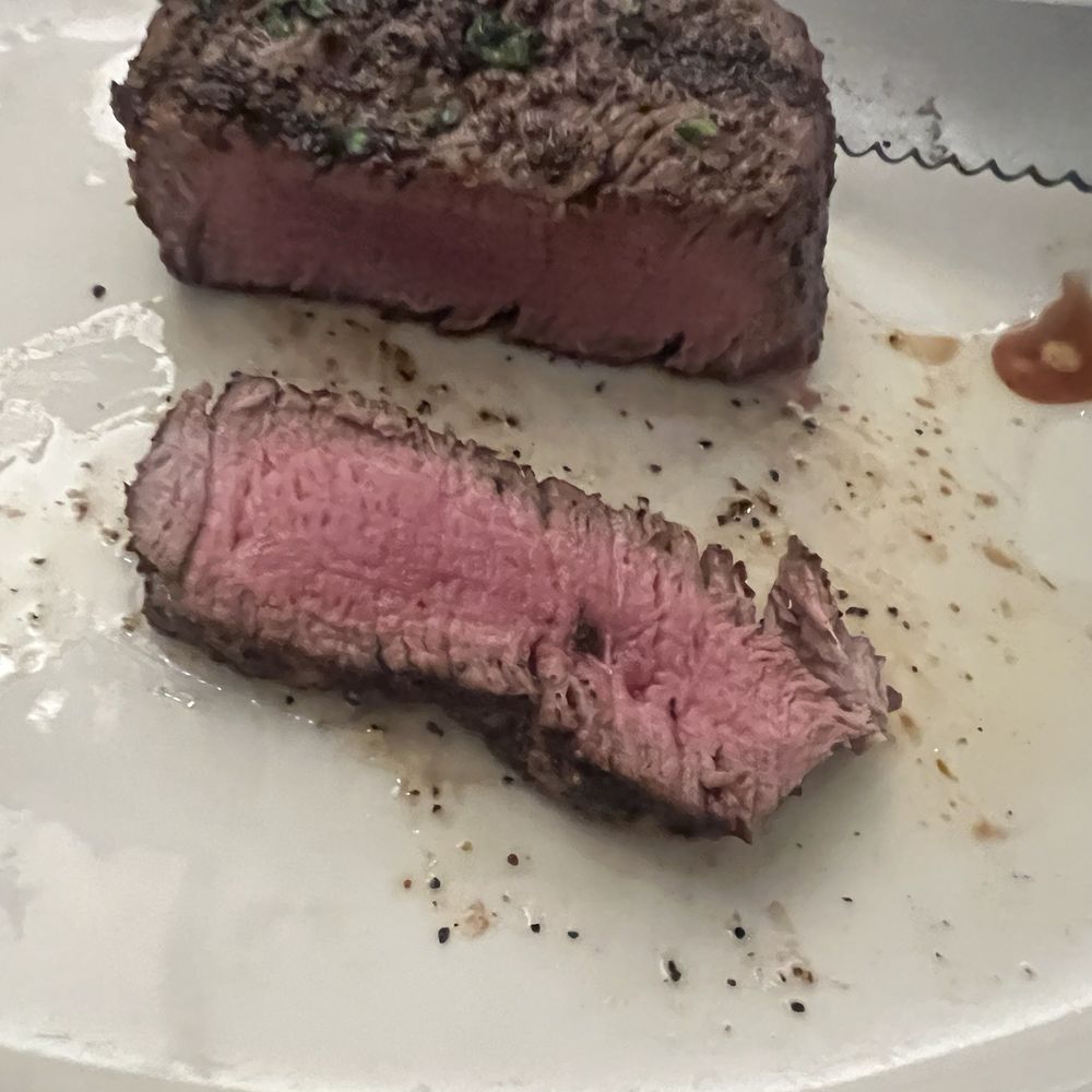 8 oz Filet Mignon 8 oz Filet Mignon