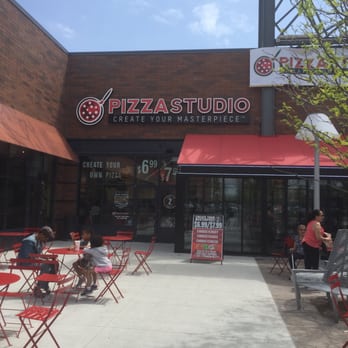 Pizza Studio - Pizza Near Me - East New York, New York