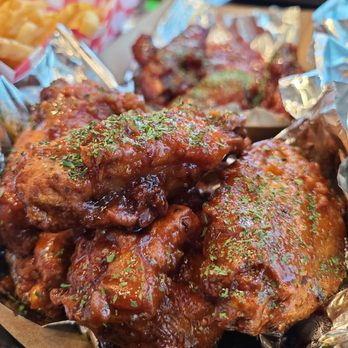 Twozone Chicken PNW - Garlic Soy,  Hot and Spicy..... so tasty.   The Hot and Spicy are exactly that,  but great flavor. - Chicken Shop Near Me - Portland, Oregon