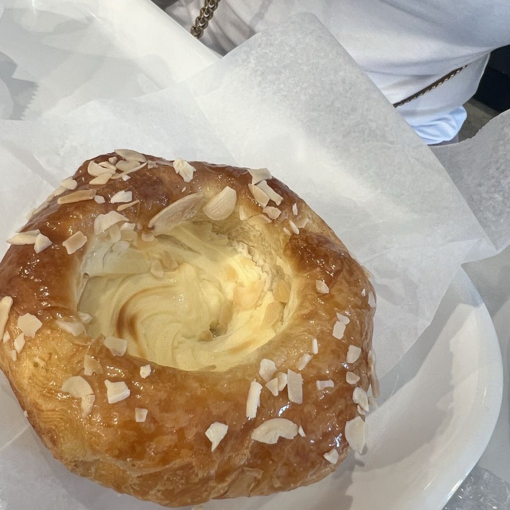 Paris Baguette - Coffee & Tea Near Me - Brooklyn, New York Paris Baguette - Coffee & Tea Near Me - Brooklyn, New York