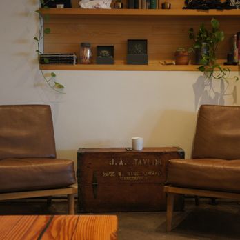 Matchstick Coffee - Interior - Cafes Near Me - Vancouver, British Columbia