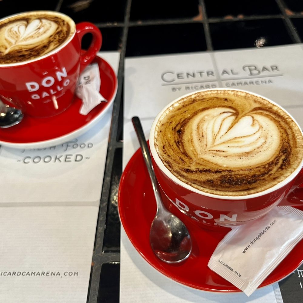 Central Bar - Cappuccino - Mediterranean Near Me - Valencia, V