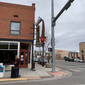 Milagros Coffee House - Outside storefront on a street corner - Cafes Near Me - Alamosa, Colorado Milagros Coffee House - Outside storefront on a street corner - Cafes Near Me - Alamosa, Colorado