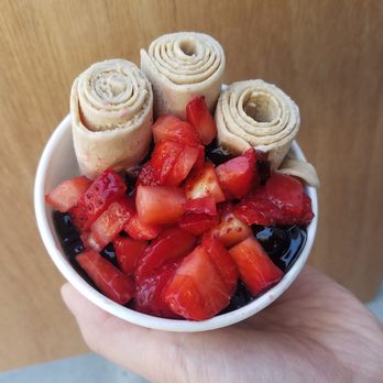 STEEP Creamery & Tea - oolong ice cream rolls with boba, black herbal jelly, and fresh strawberries - Ice Cream & Frozen Yogurt Near Me - San Francisco, California STEEP Creamery & Tea - oolong ice cream rolls with boba, black herbal jelly, and fresh strawberries - Ice Cream & Frozen Yogurt Near Me - San Francisco, California