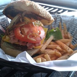 Muu Delirious for Burgers