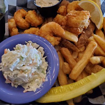 Gaffers - Shrimp plate! Fried and crispy - Bars Near Me - Emerald Isle, North Carolina Gaffers - Shrimp plate! Fried and crispy - Bars Near Me - Emerald Isle, North Carolina