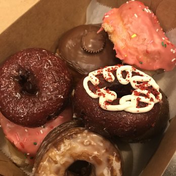 Friendly Donuts - Donuts Near Me - Orange, California Friendly Donuts - Donuts Near Me - Orange, California