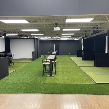 Peak Performance Golf - Main level - Golf Near Me - Vaughan, Ontario