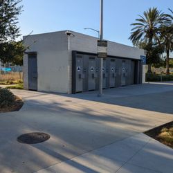 Lincoln Park - Restrooms