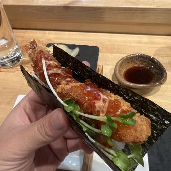 Sugo Hand Roll Bar - Sushi Bars Near Me - Seattle, Washington Sugo Hand Roll Bar - Sushi Bars Near Me - Seattle, Washington