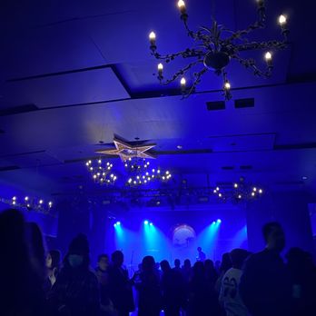 Lodge Room - a crowd of people at a party - Music Venues Near Me - Los Angeles, California Lodge Room - a crowd of people at a party - Music Venues Near Me - Los Angeles, California