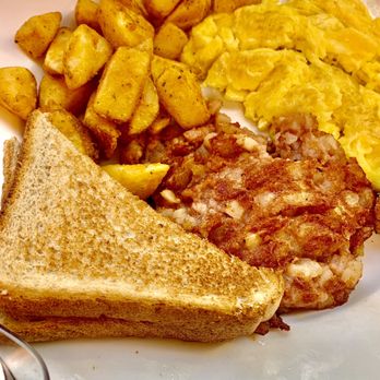 Broadway Grille + Underground - Petite breakfast - American Near Me - Jim Thorpe, Pennsylvania Broadway Grille + Underground - Petite breakfast - American Near Me - Jim Thorpe, Pennsylvania