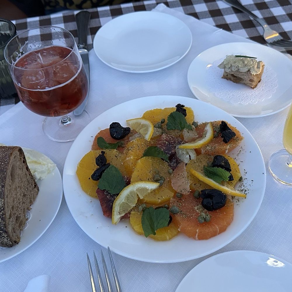 Zimmi's - Bread and citrus salad - American Near Me - New York, New York Zimmi's - Bread and citrus salad - American Near Me - New York, New York