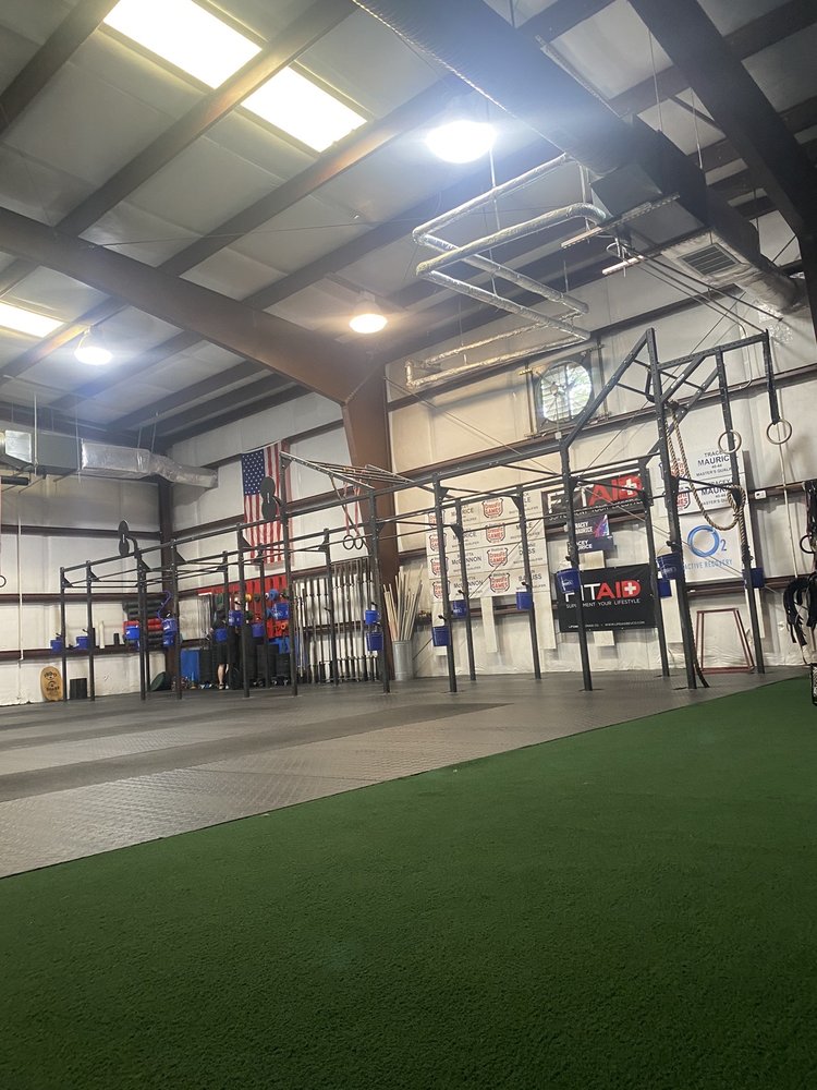 CROSSFIT OUTERBANKS Updated September 2024 11 Reviews 504 W Lake Dr, Kill Devil Hills