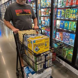 Gomer's of Kansas - Beer shopping for river float