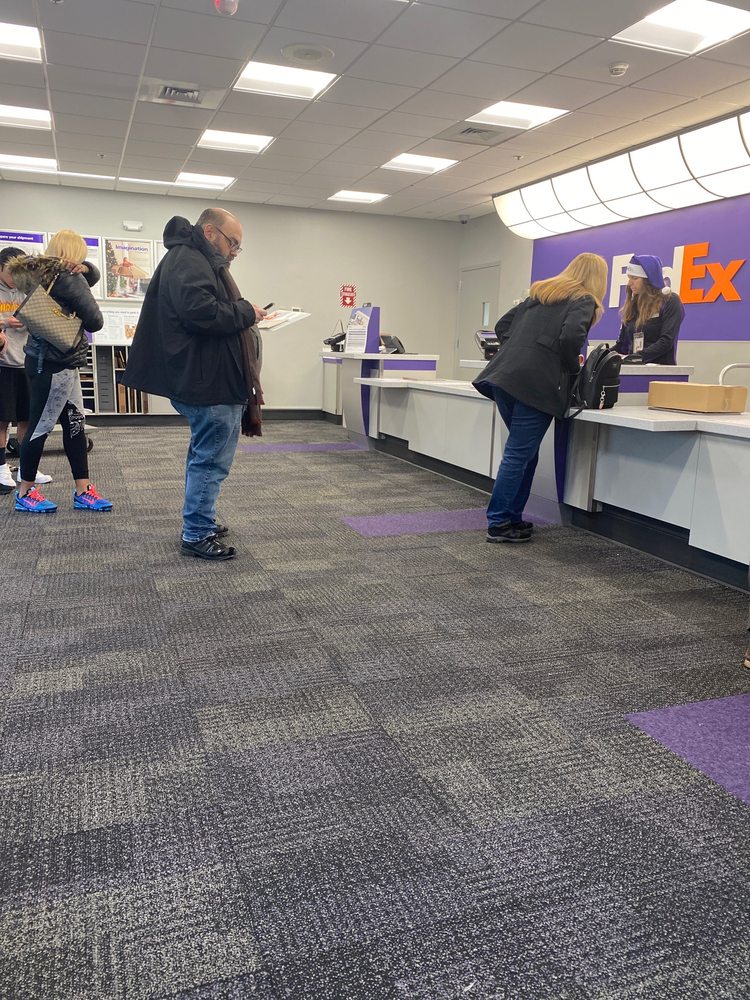 FEDEX SHIP CENTER Updated September 2024 140 Comac St, Ronkonkoma