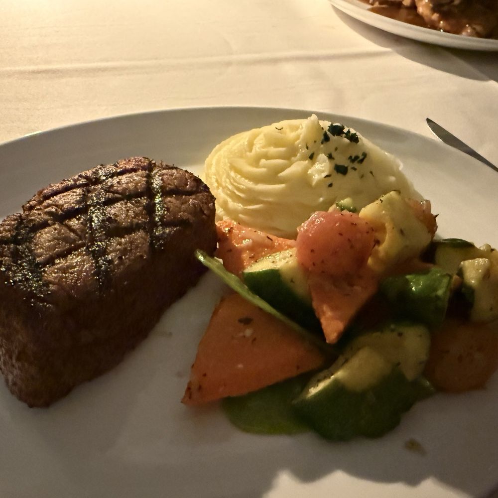Bistecca - Filet mignon dinner - Italian Near Me - Las Vegas, Nevada Bistecca - Filet mignon dinner - Italian Near Me - Las Vegas, Nevada