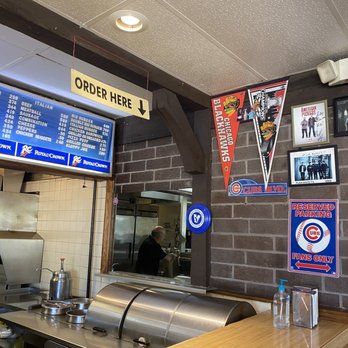 Mickey's Drive-In - August 2021 - Hot Dogs Near Me - Villa Park, Illinois