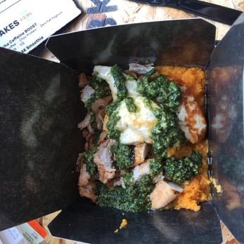 KBK - Chicken, halloumi and sweet potato mash base with pesto - Health Markets Near Me - Manchester, XGM