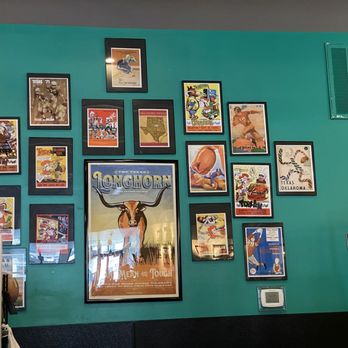 Phoebe's Diner - Diners Near Me - Austin, Texas