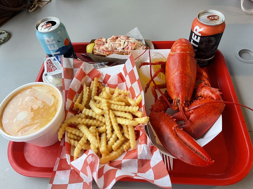 CARRIER’S MAINELY LOBSTER Updated October 2024 146 Photos & 122