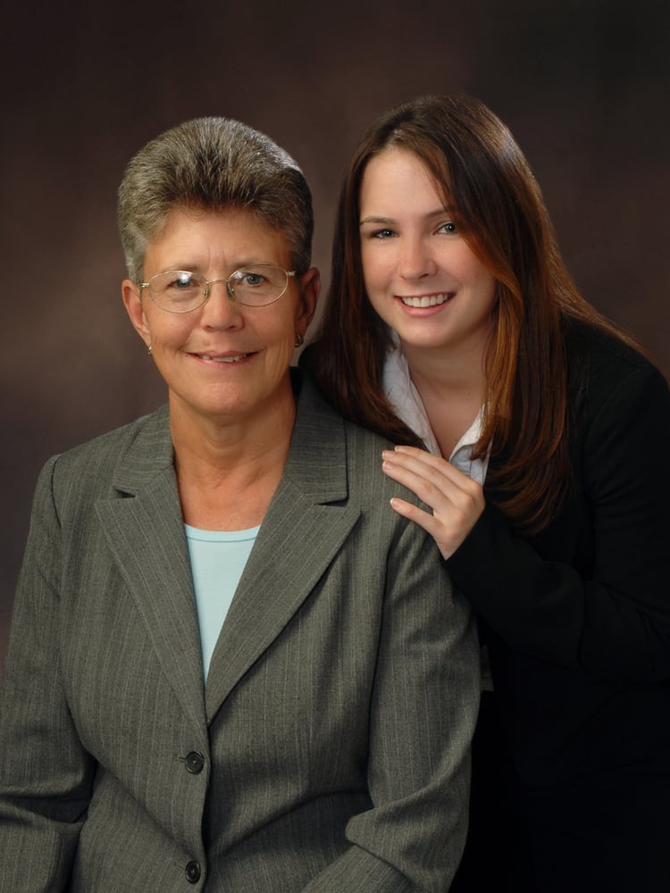 CHRIS JAMES HECTOR REALTY Request Information 213 Sherwood Ln