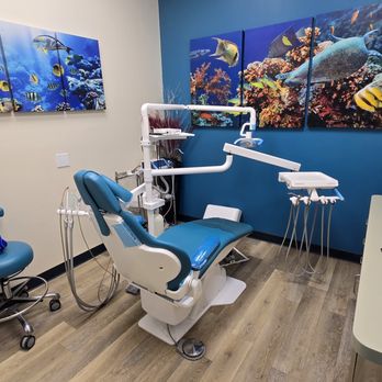 Long Beach Orthodontics - lots of sea life art - Orthodontists Near Me - Long Beach, California