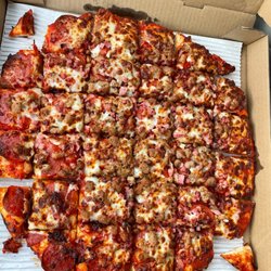 Redneck Pizza - Their version of a Meat lover's pizza.