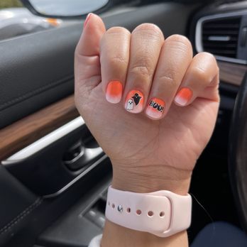 Jennie's Nails - UGH OBSESSED. I always get gel here since they last forever. Can't wait for my Christmas nails lol! - Nail Salons Near Me - San Bruno, California Jennie's Nails - UGH OBSESSED. I always get gel here since they last forever. Can't wait for my Christmas nails lol! - Nail Salons Near Me - San Bruno, California