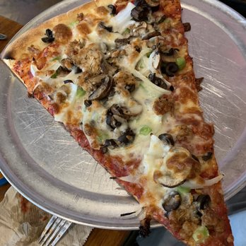 Classic Slice - Pizza Near Me - Milwaukee, Wisconsin