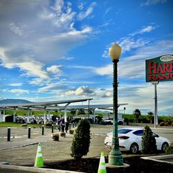 Harris BBQ - Time to eat