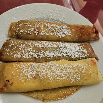 Polonia Restaurant - Dessert crapes - Polish Near Me - Hamtramck, Michigan