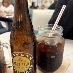 Dish n' Dat - Real root beer!